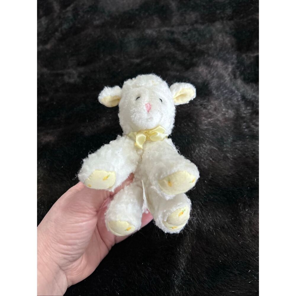 Hallmark Lily Lamb Sheep Plush Stuffed Animal Kids‎ Toy Yellow Easter Lovey 1984
